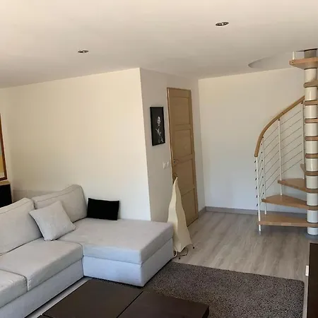 Au Calme Avec Jardin A 5 Min Du Centre Villa