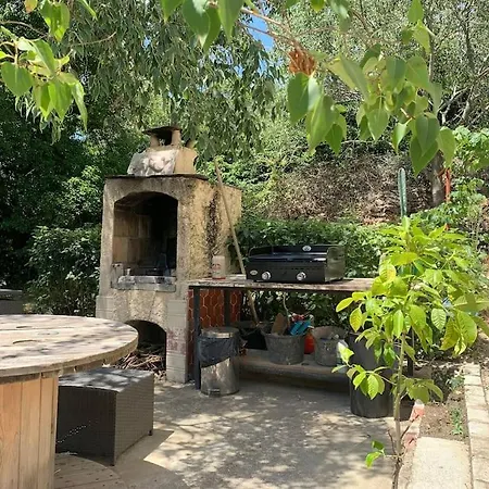 Au Calme Avec Jardin A 5 Min Du Centre * Nimes