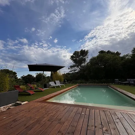 Nimes Villa Au Calme Avec Jardin, Piscine Et Terrain Petanque A 5 Min Du Centre Ville *