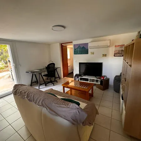 Nimes Villa Au Calme Avec Jardin, Piscine Et Terrain Petanque A 5 Min Du Centre Ville *