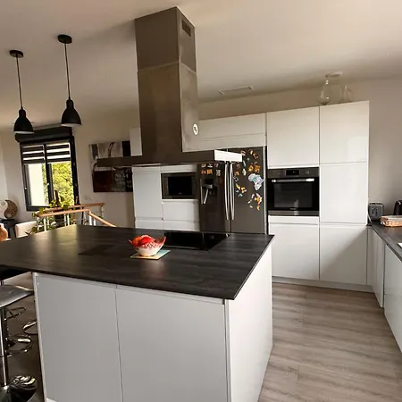 Au Calme Avec Jardin, Piscine Et Terrain Pétanque à 5 Min Du Centre Villa