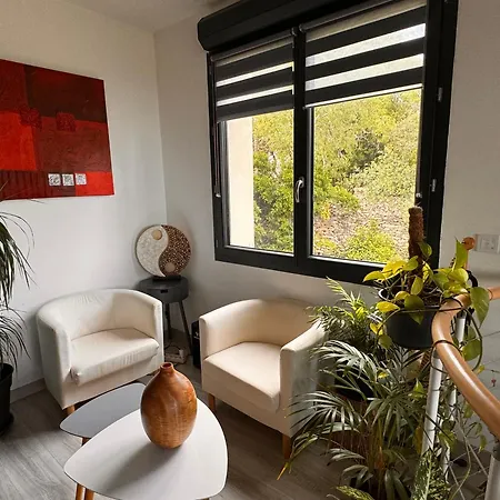 Au Calme Avec Jardin, Piscine Et Terrain Pétanque à 5 Min Du Centre Nîmes