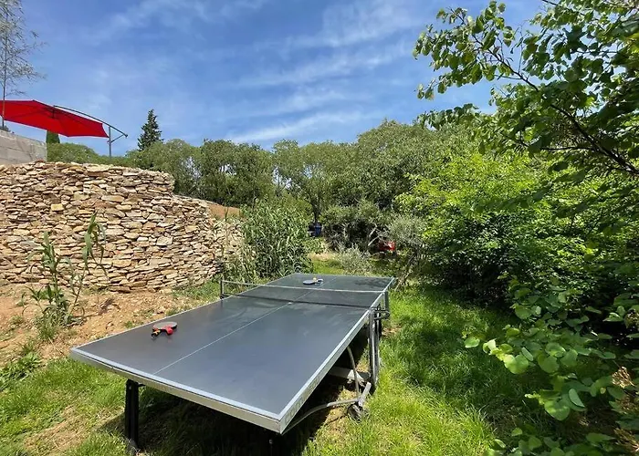 Au Calme Avec Jardin, Piscine Et Terrain Petanque A 5 Min Du Centre Nîmes