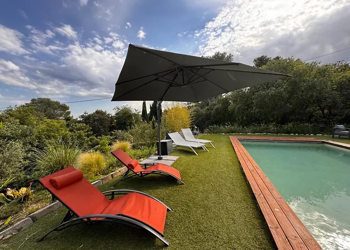 Villa Au Calme Avec Jardin, Piscine Et Terrain Petanque A 5 Min Du Centre