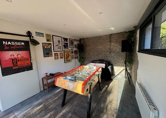 Au Calme Avec Jardin, Piscine Et Terrain Petanque A 5 Min Du Centre * Nîmes